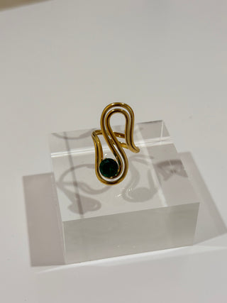 SWIRL EMERALD STONE RING