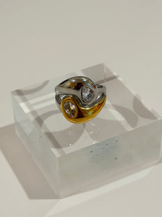 TWO-TONED STONE RING
