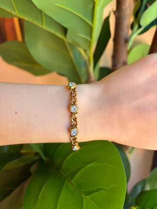 Elara Heart Bracelet