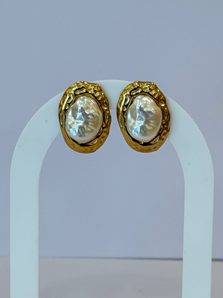 SUNLIT PEARL EARRINGS