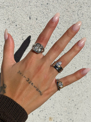 Side Eye Ring