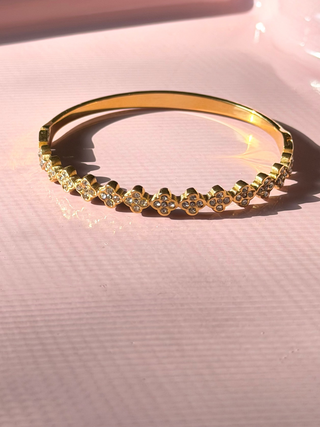 Clover Bangle