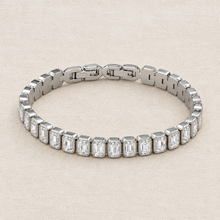 Stunner Emerald Bezel Bracelet